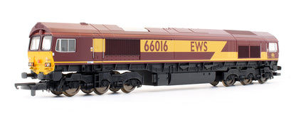 Pre-Owned EWS Class 66016 Diesel Locomotive With Two Seacow Hopper Wagons