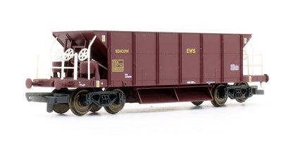 Pre-Owned EWS Class 66016 Diesel Locomotive With Two Seacow Hopper Wagons