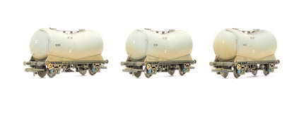 Pre-Owned Set Of 3 VEE Tank Wagons - Weathered