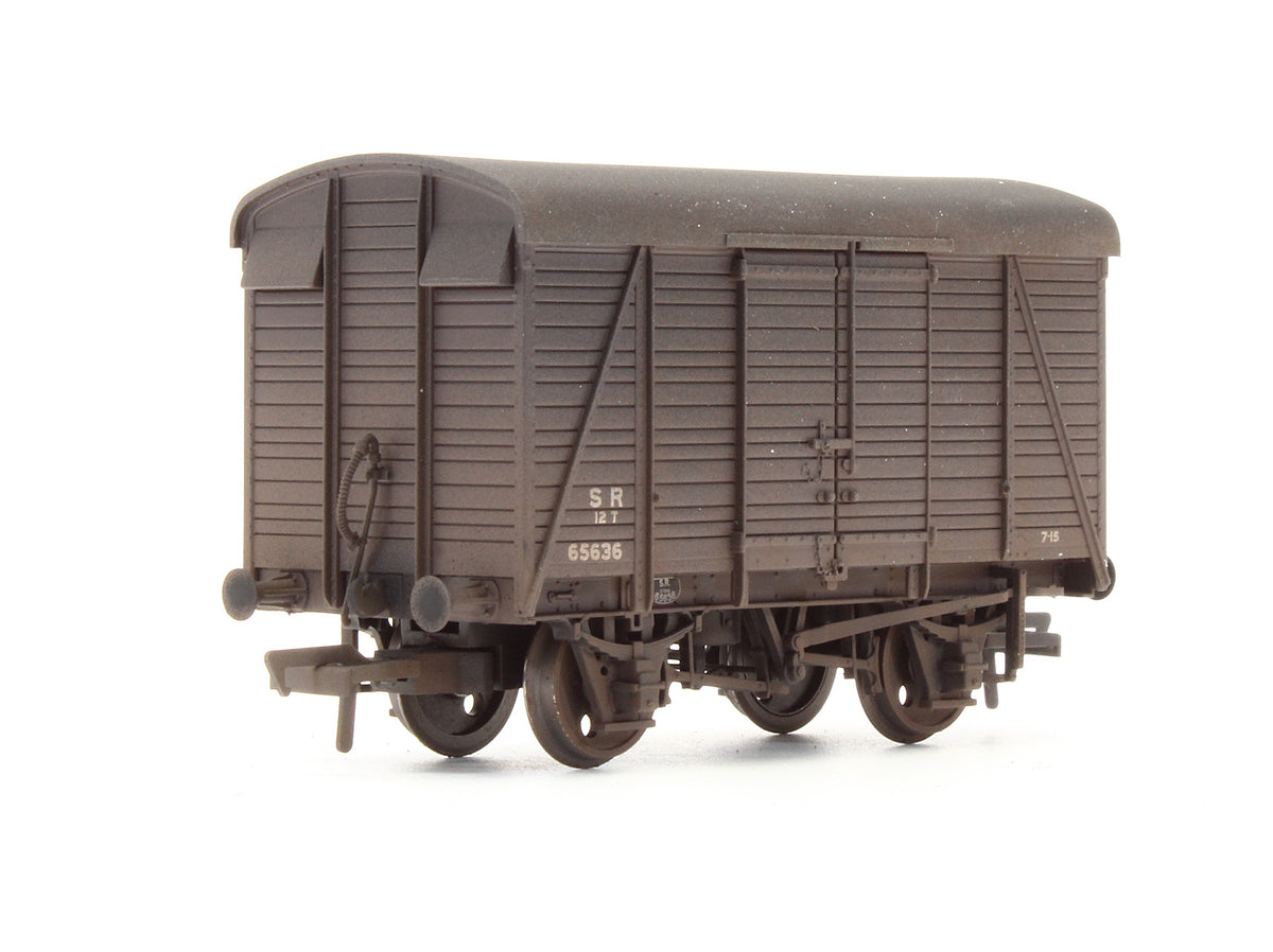 Pre-Owned 12T Southern 2+2 Plank Vent Van SR Brown No.65636 - Custom Weathered