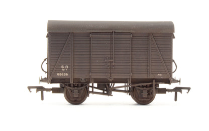 Pre-Owned 12T Southern 2+2 Plank Vent Van SR Brown No.65636 - Custom Weathered