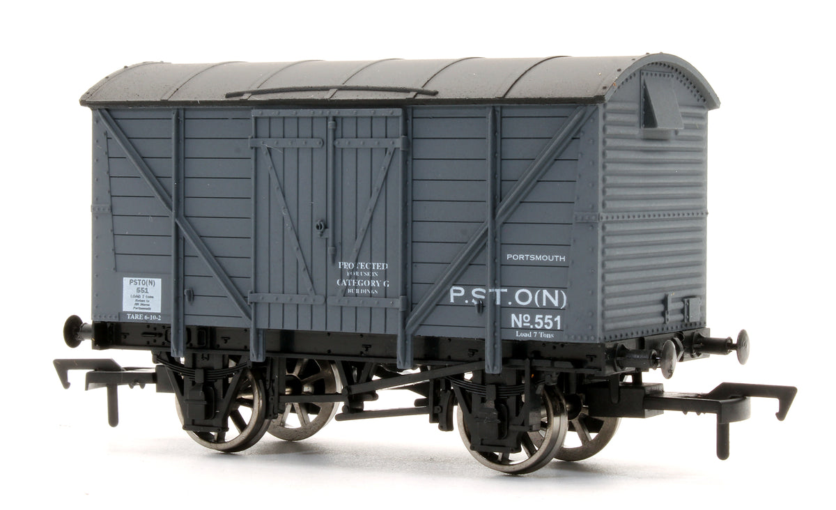 Pre-Owned HM Dockyard Portsmouth Vent Van No.551 - Limited Edition