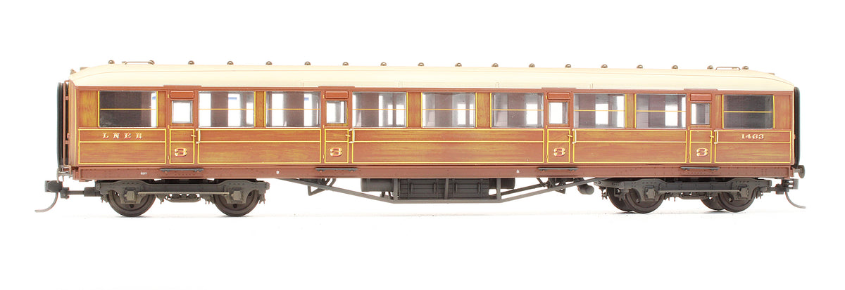 Pre-Owned LNER 61ft 6in Gresley Teak Corridor 3rd Class Coach '1463' - Custom Weathered