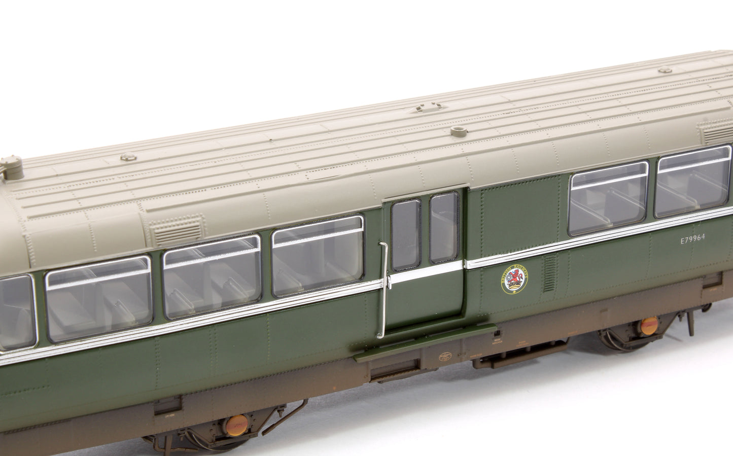 Waggon & Maschinenbau (W&M) Diesel Railbus BR Green E79964 (speed whiskers) - Weathered