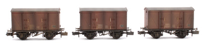 Custom Weathered Set of 3 BR 12T Vanwide Ventilated Vans, BR Bauxite (Late)