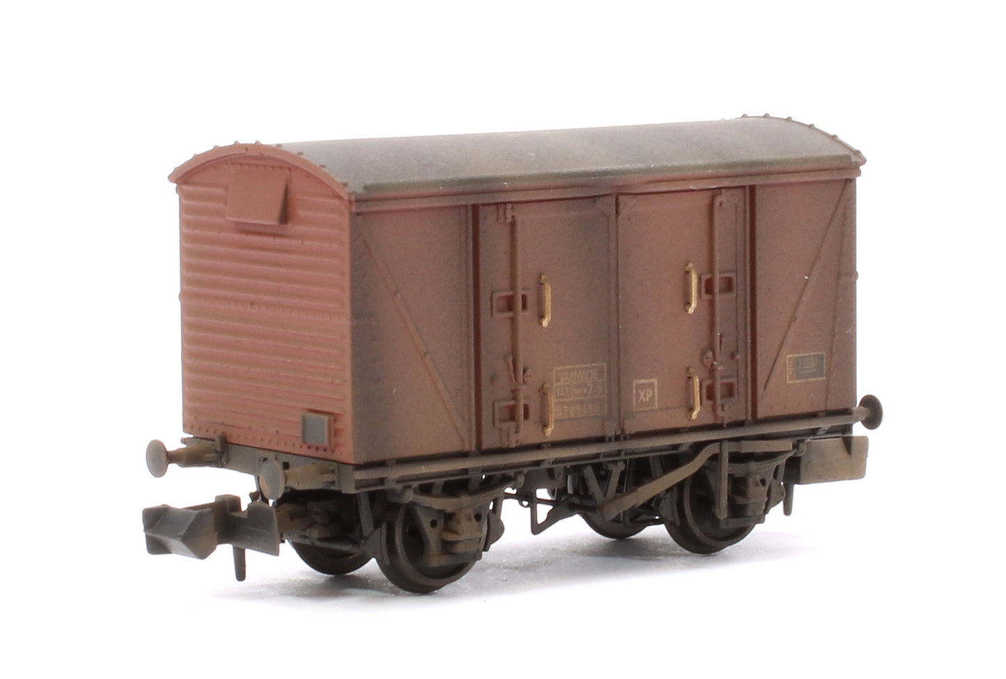 Custom Weathered Set of 3 BR 12T Vanwide Ventilated Vans, BR Bauxite (Late)
