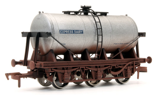 Pre-Owned 'Express Dairies Co' 6 Wheel Tanker No.B3184 (Weathered) - Limited Edition