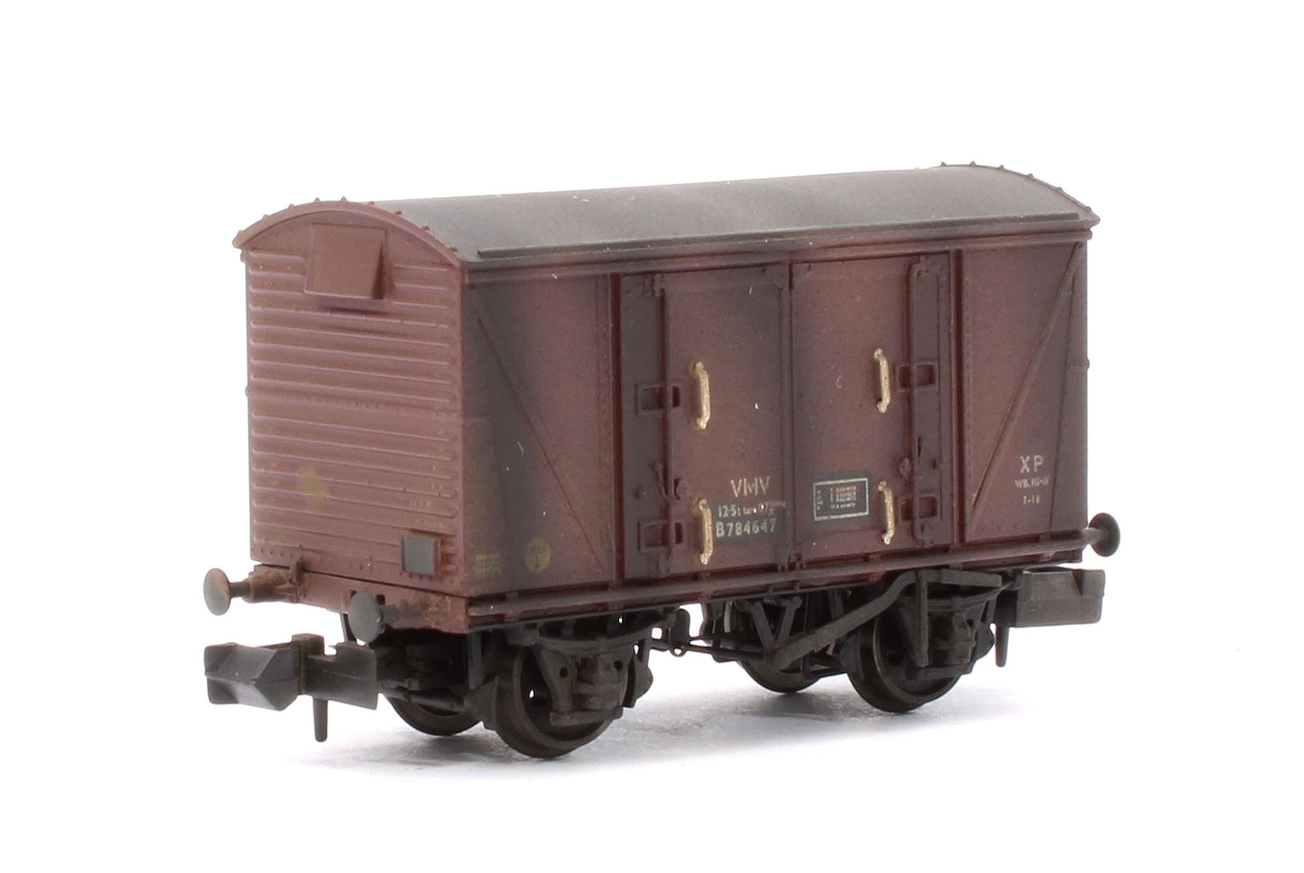 Custom Weathered Set of 3 BR 12T Vanwide Ventilated Vans, BR Freight Brown VMV XP