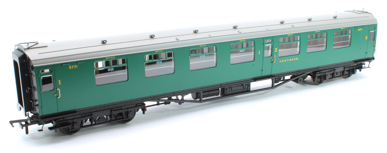 Bachmann SR/BR Bulleid Bellows Corridor Connectors - Pack Of 5, OO Gauge Finescale