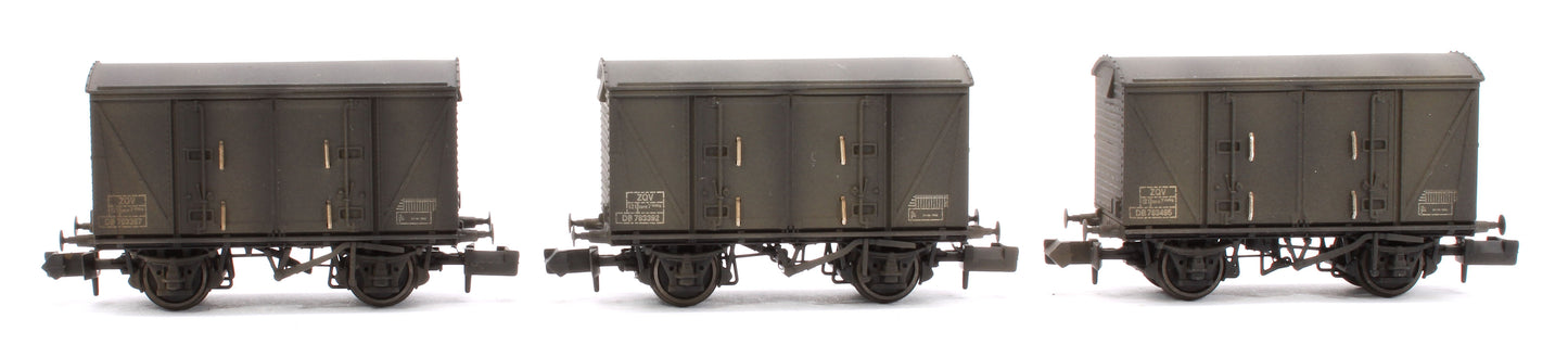 Custom Weathered Set of 3 BR 12T Vanwide Ventilated Vans, BR Departmental Olive Green VQV