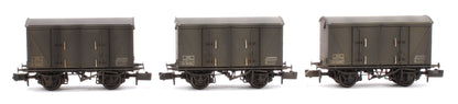 Custom Weathered Set of 3 BR 12T Vanwide Ventilated Vans, BR Departmental Olive Green VQV