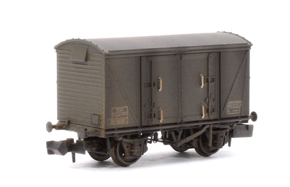 Custom Weathered Set of 3 BR 12T Vanwide Ventilated Vans, BR Departmental Olive Green VQV