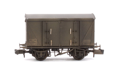 Custom Weathered Set of 3 BR 12T Vanwide Ventilated Vans, BR Departmental Olive Green VQV