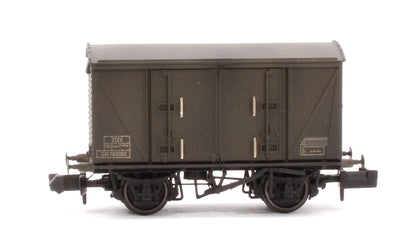 Custom Weathered Set of 3 BR 12T Vanwide Ventilated Vans, BR Departmental Olive Green VQV