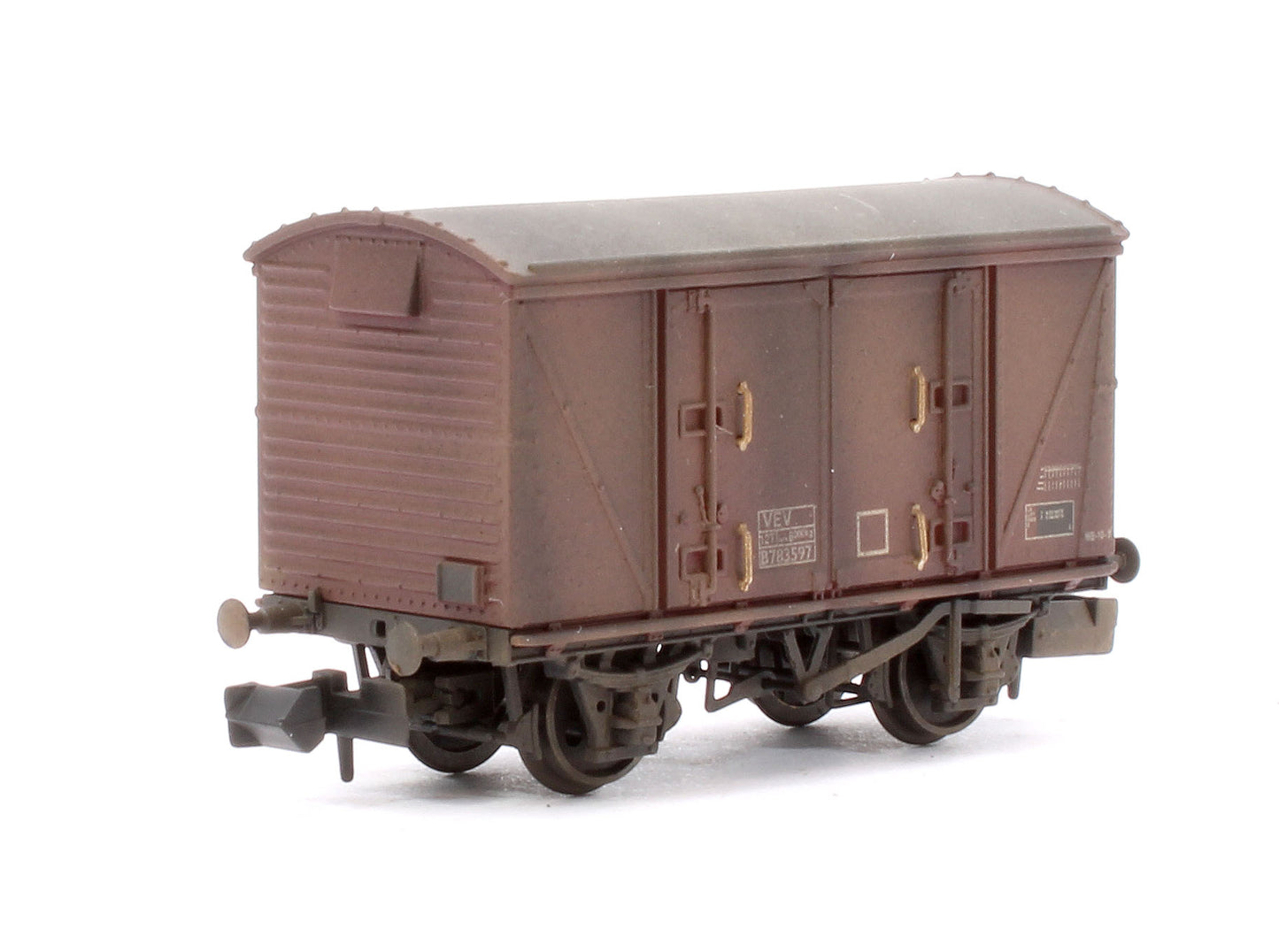 Custom Weathered Set of 3 BR 12T Vanwide Ventilated Vans, BR Freight Brown VEV