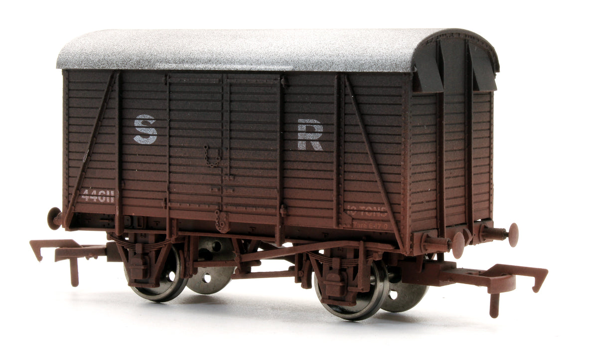Pre-Owned SR 10t Box Van No.44611 (Weathered)