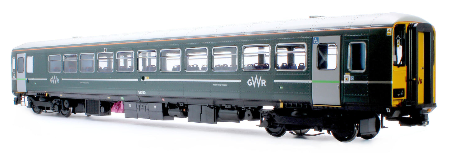 Class 153 GWR Green 153380 Diesel Locomotive - DCC Sound