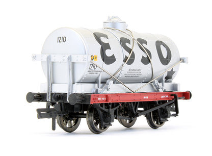 Pre-Owned 14 Ton Tank Wagon With Large Filler 'Esso'