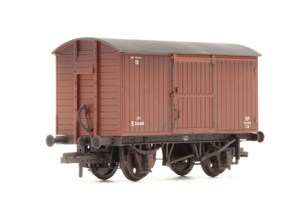 Pre-Owned 12 Ton Ventilated Van BR Bauxite - Early 'E 236698 - Custom Weathered