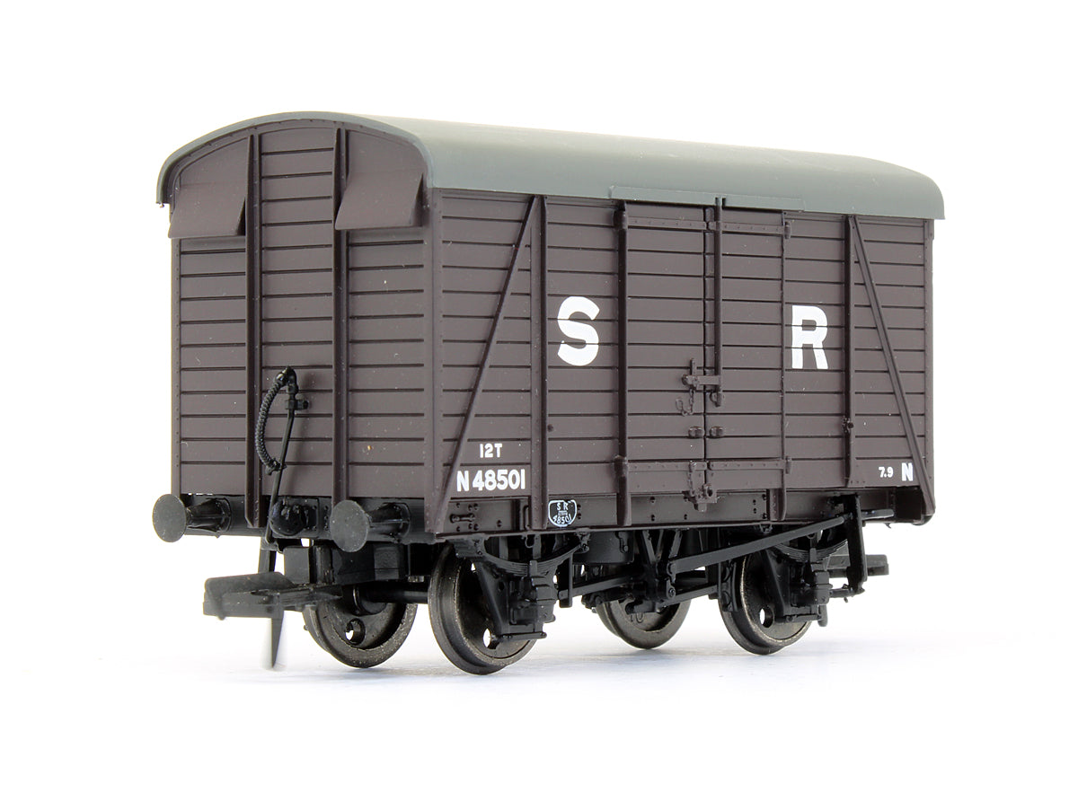 Pre-Owned 12 Ton Southern Planked Vent Van SR (Large Insignia)