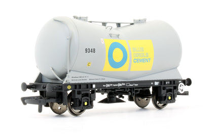 Pre-Owned R6253A Set Of 3 VEE Tank Wagons 'Blue Circle Cement'