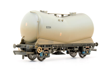 Pre-Owned Set Of 3 VEE Tank Wagons - Weathered