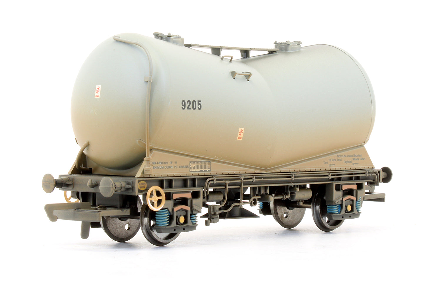 Pre-Owned Set Of 3 VEE Tank Wagons - Weathered
