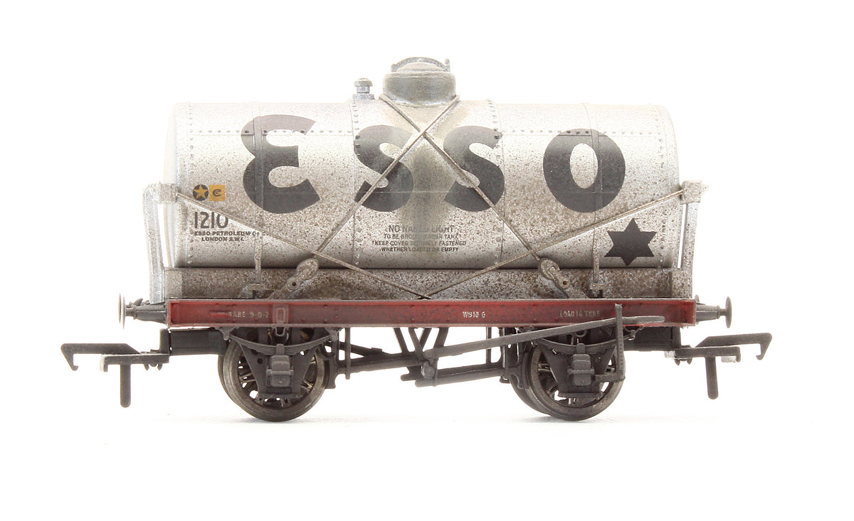Pre-Owned 14 Ton Tank Wagon With Large Filler 'Esso' - Custom Weathered