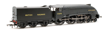 Class B17/5 4-6-0 61670 'City of London' BR Steam Locomotive