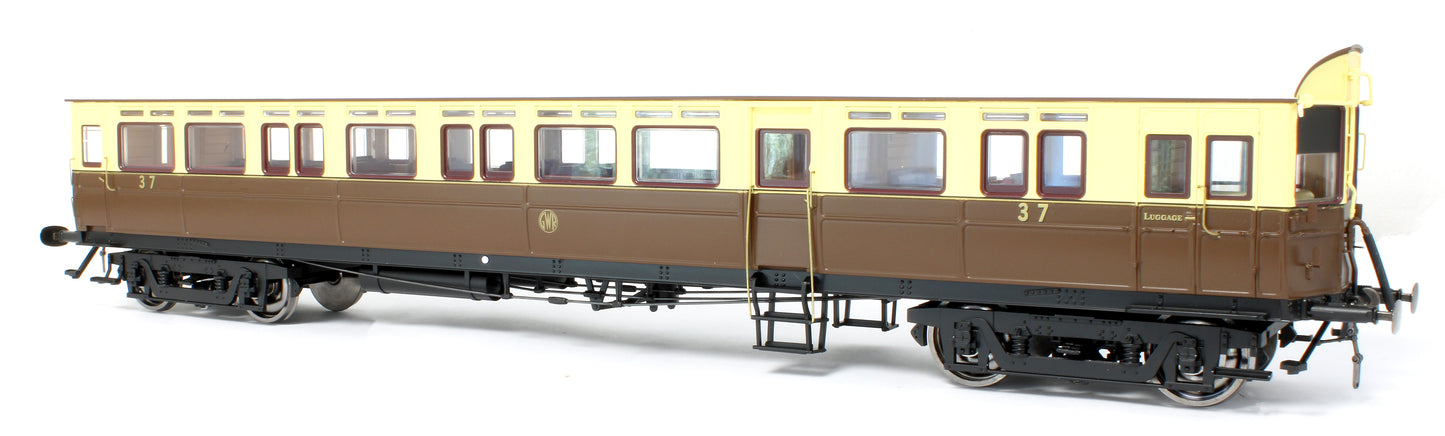 Pre-Owned Autocoach GWR 37 Shirtbutton Chocolate & Cream - Light Bar & DCC Sound Fitted