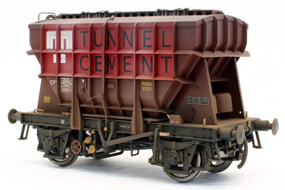 E3002UMW Bespoke Weathered Presflo Wagon 'Tunnel Cement' Bauxite B888617 - Medium Finish, Renumbered
