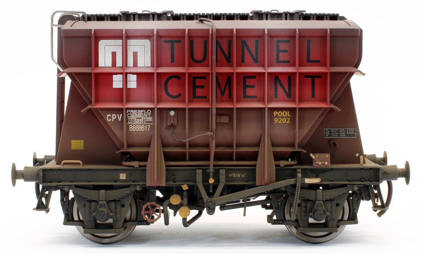 E3002UMW Bespoke Weathered Presflo Wagon 'Tunnel Cement' Bauxite B888617 - Medium Finish, Renumbered