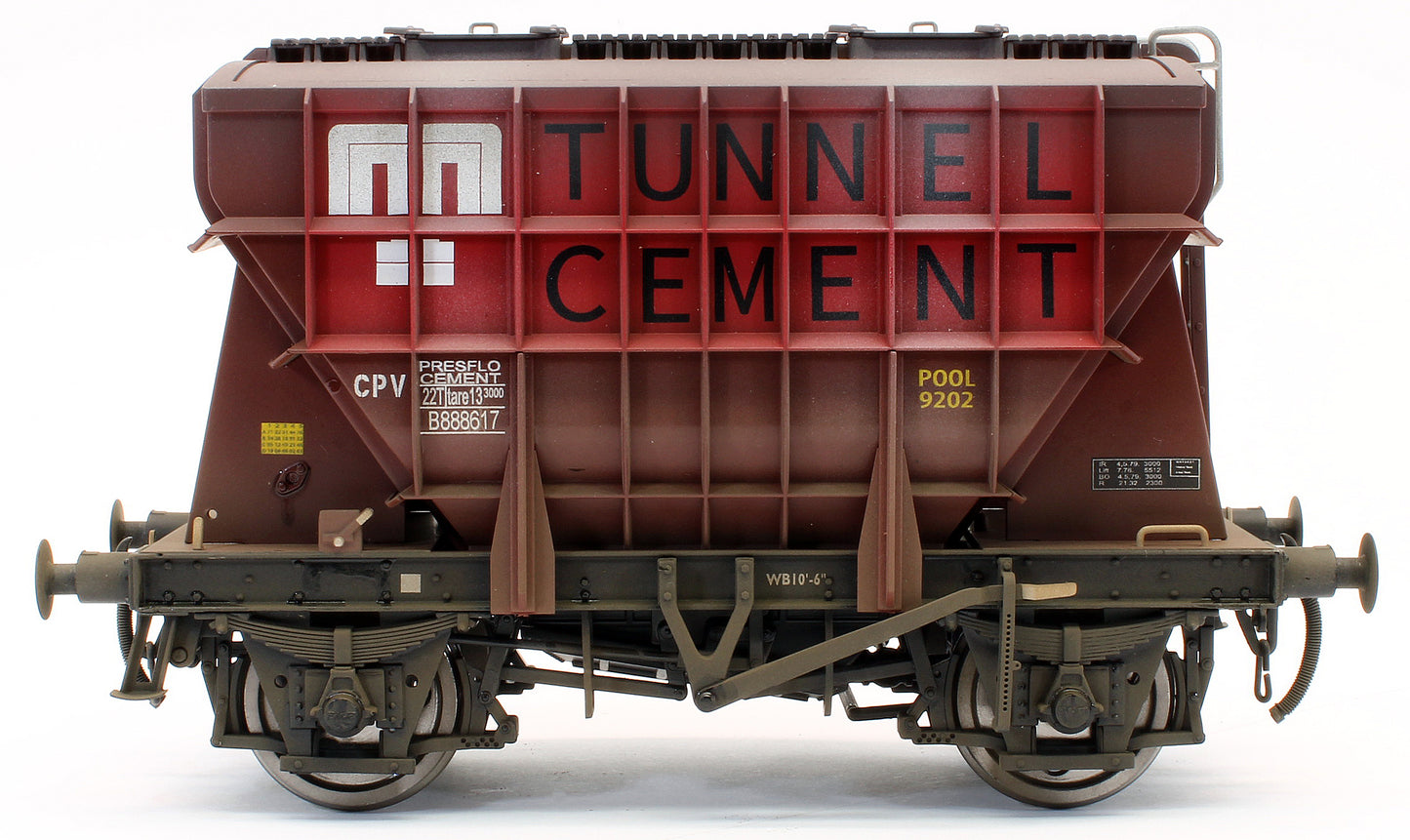 E3002UMW Bespoke Weathered Presflo Wagon 'Tunnel Cement' Bauxite B888617 - Medium Finish, Renumbered