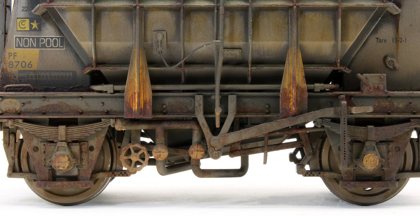 E3004BDW Bespoke Weathered Presflo Wagon Plain Grey 8706 (TOPS) - Deluxe Finish