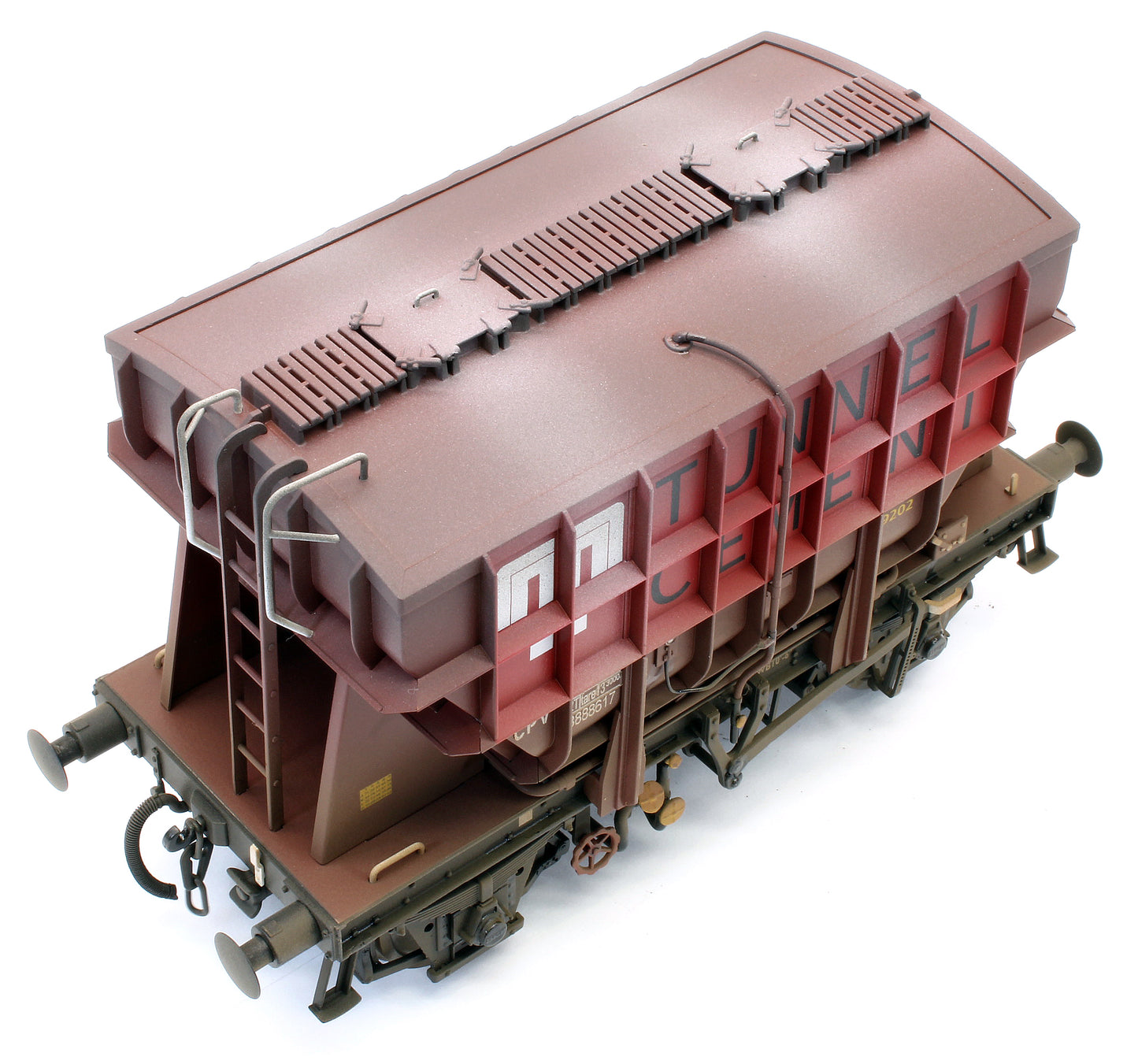 E3002UMW Bespoke Weathered Presflo Wagon 'Tunnel Cement' Bauxite B888617 - Medium Finish, Renumbered