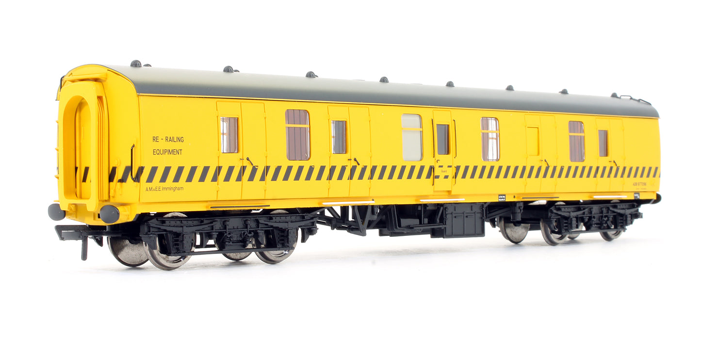 Pre-Owned 39-175Y BR MK1 BG Coach Yellow Re-Railing Coach (Exclusive Edition)