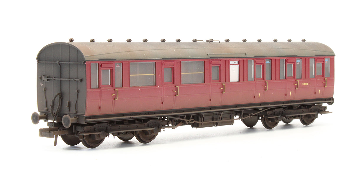 Pre-Owned BR Gresley Suburban Lavatory Composite Coach 'E88090E' - Custom Weathered