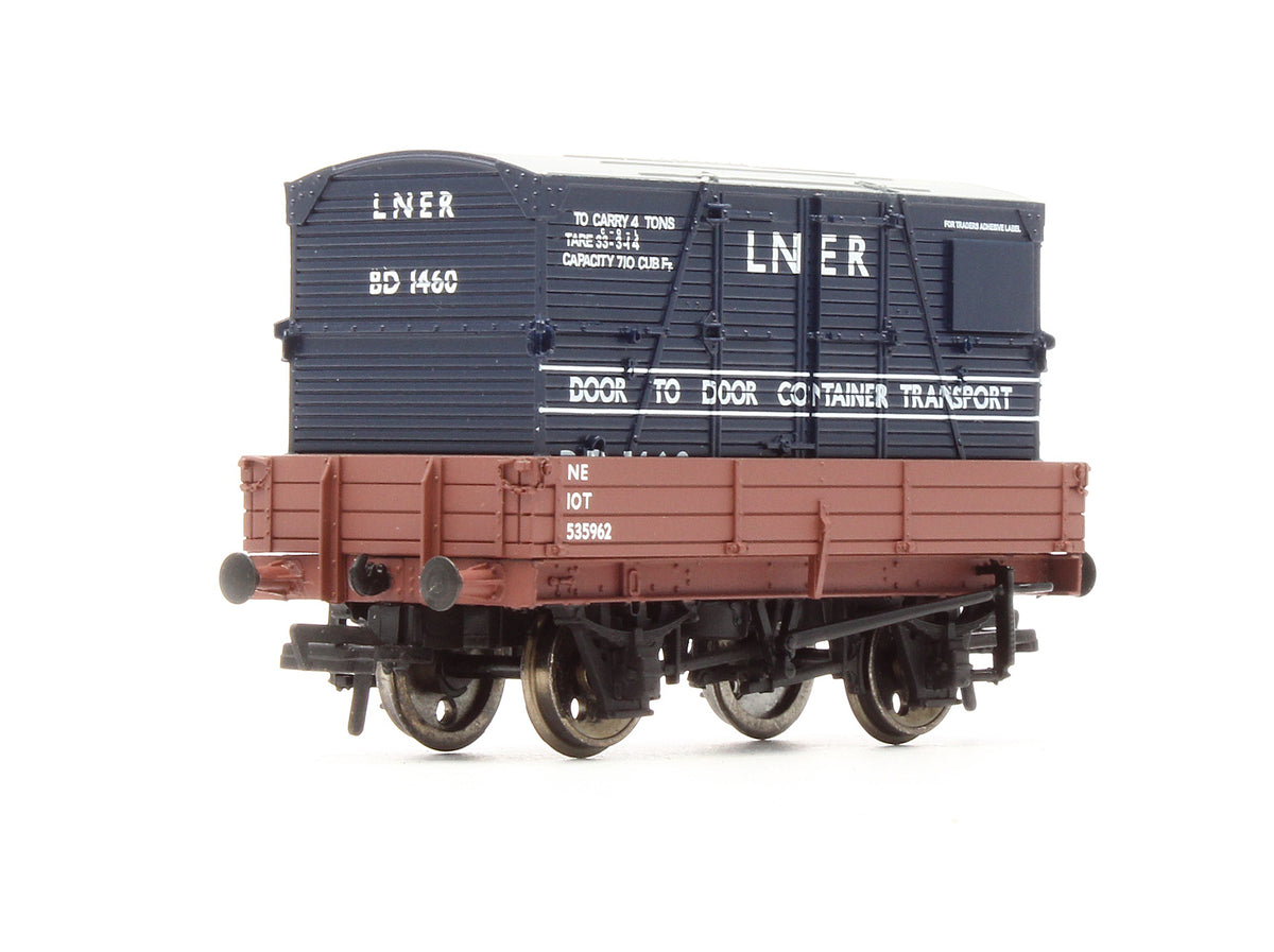 Pre-Owned 3 Plank Wagon NE Brown With LNER Blue BD Container