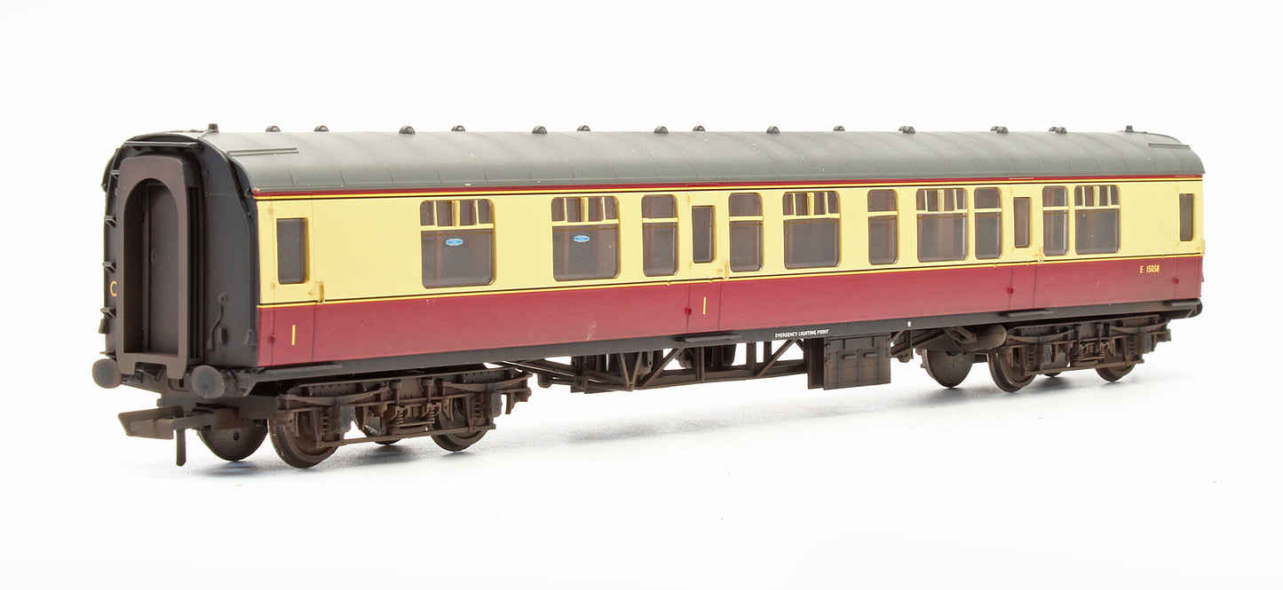Pre-Owned BR Crimson & Cream MK1 Corridor Composite Coach 'E15058' - Custom Weathered