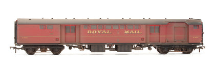 Pre-Owned BR MK1 POS Post Office Sorting Van Post Office Red W80301 - Custom Weathered