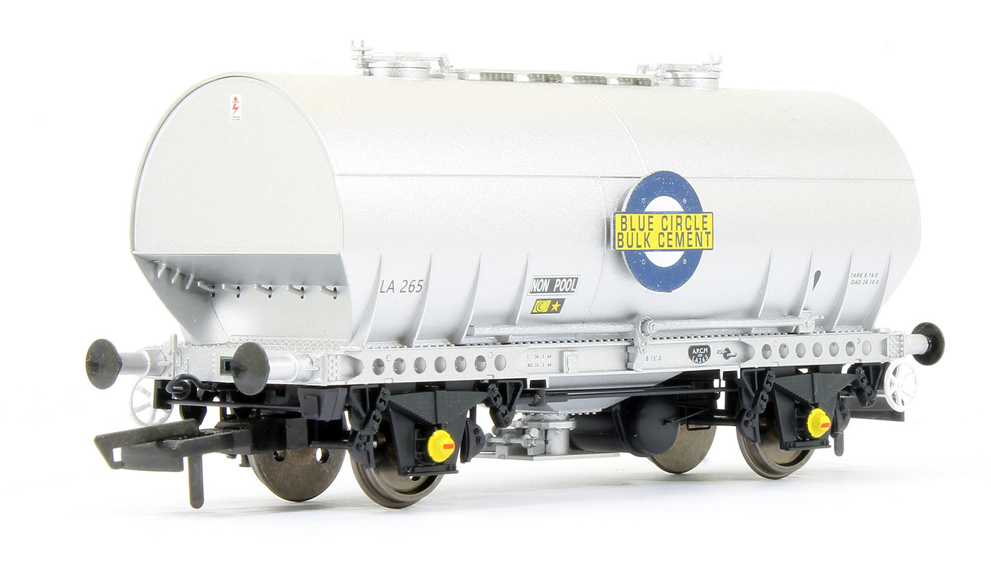 Pre-Owned Set Of 3 CEMFLO / PCV Bulk Cement Wagons Pre-Tops LA262, LA265, LA270