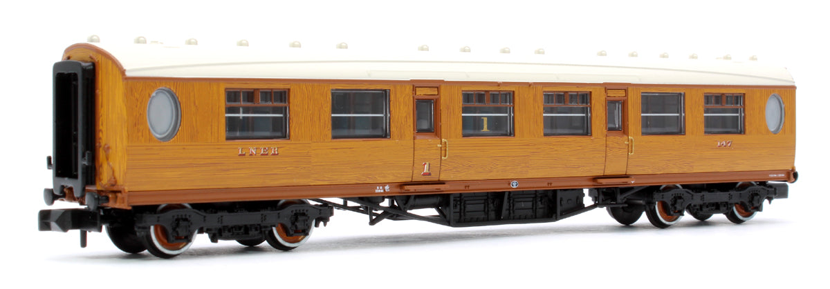 LNER Thompson Composite Corridor LNER Teak Effect 147