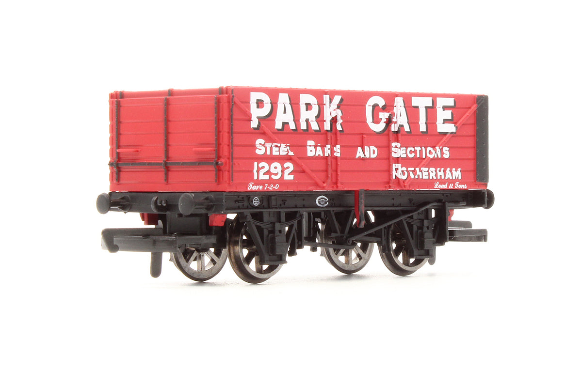 Pre-Owned R6756 7 Plank Wagon 'Park Gate' No.1292