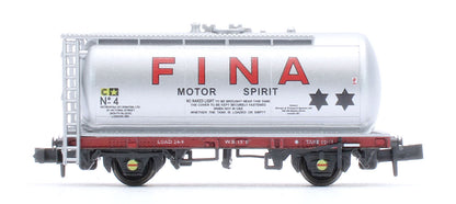 NR76P N Gauge Tank Wagon 15ft WB Fina Motor Spirit No. 4