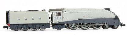 Pre-Owned 2S-008-011 A4 Valanced Silver Fox 2512 Silver Grey LNER Steam Locomotive