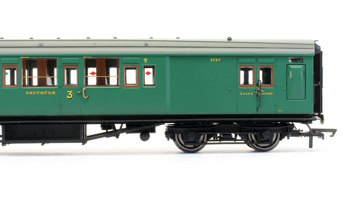 Pre-Owned SR Maunsell 6 Compartment Brake 3rd Coach '3797'