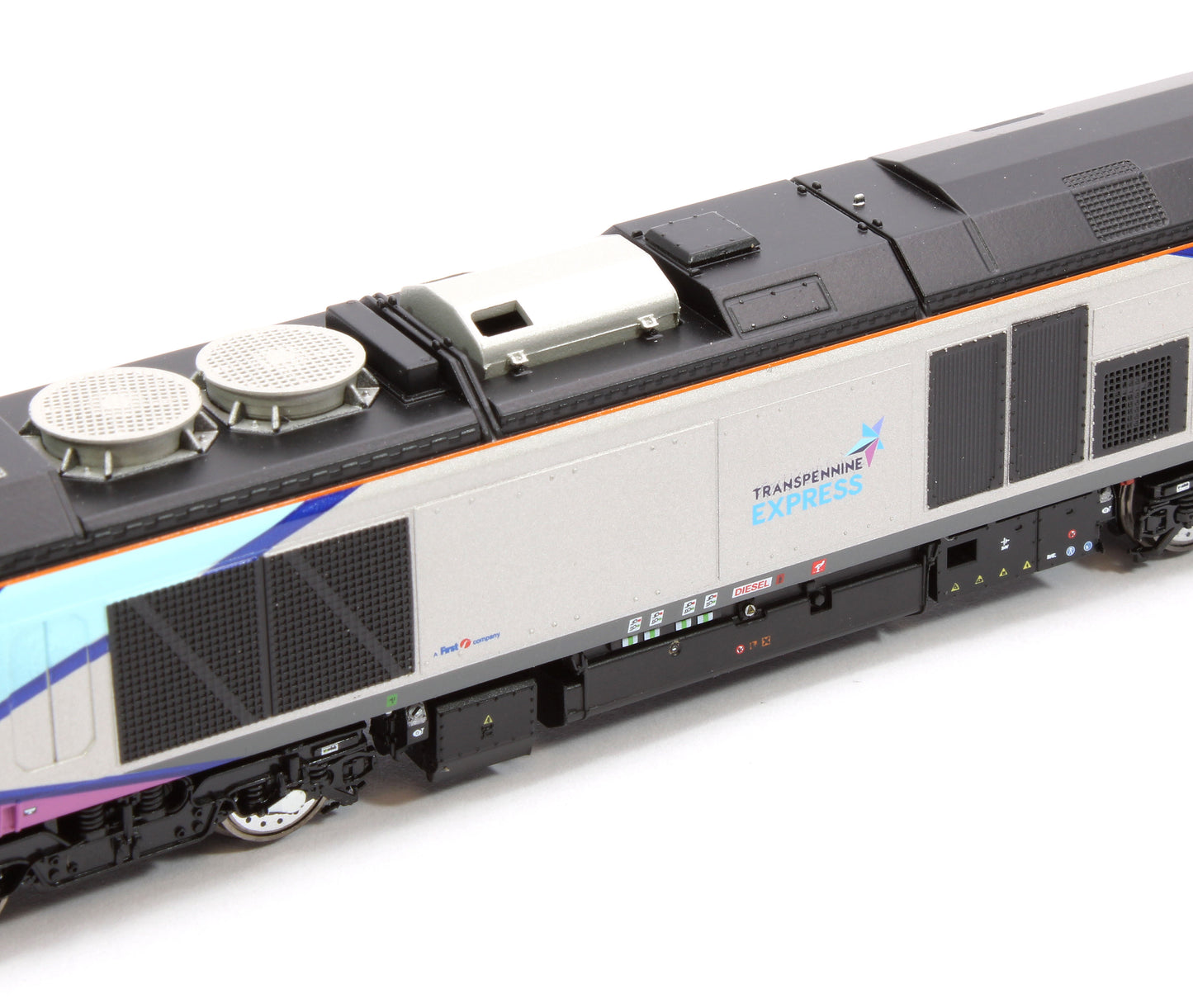 Class 68 Splendid 68027 Transpennine Express Diesel Locomotive