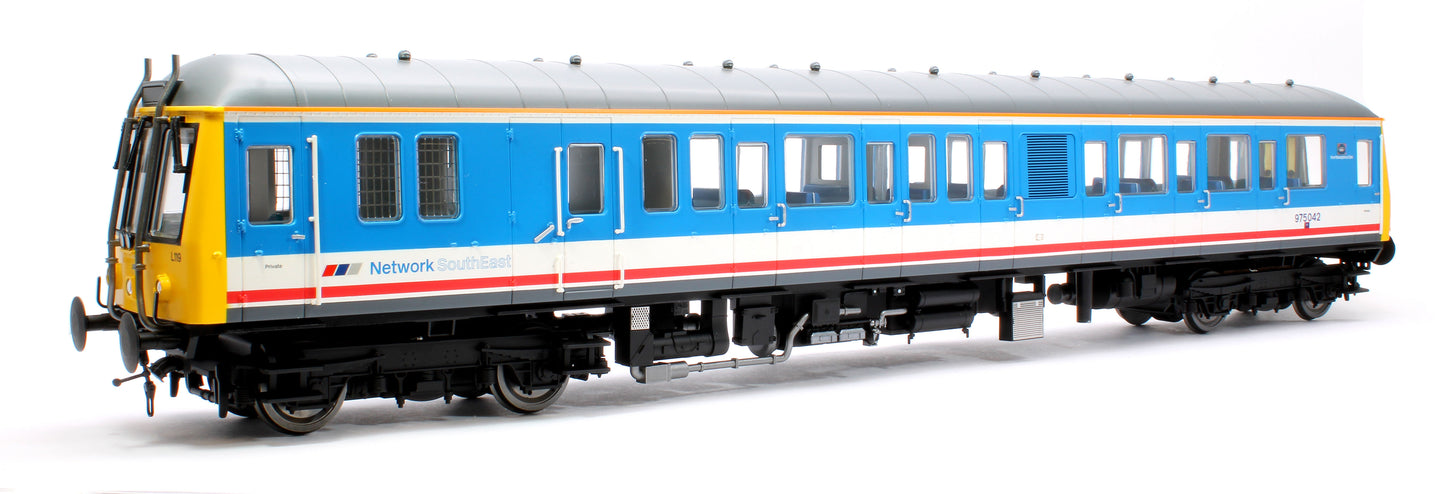 Class 122 975042 ex 55019 NSE (Rt Learn) Single Car DMU - DCC Fitted