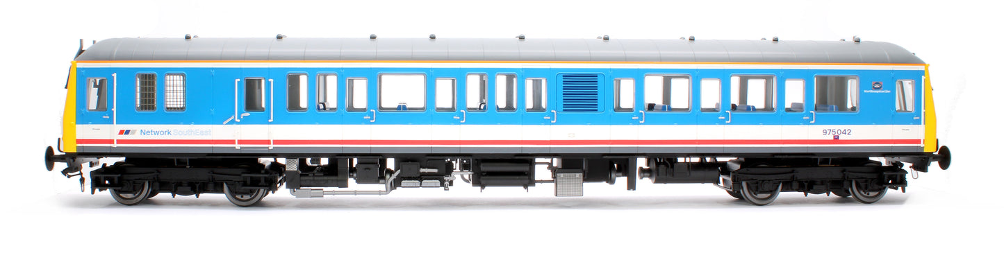 Class 122 975042 ex 55019 NSE (Rt Learn) Single Car DMU - DCC Fitted