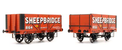 Pre-Owned 7 Plank Wagons (Twin Pack) 'Sheepbridge' No.8164/8155